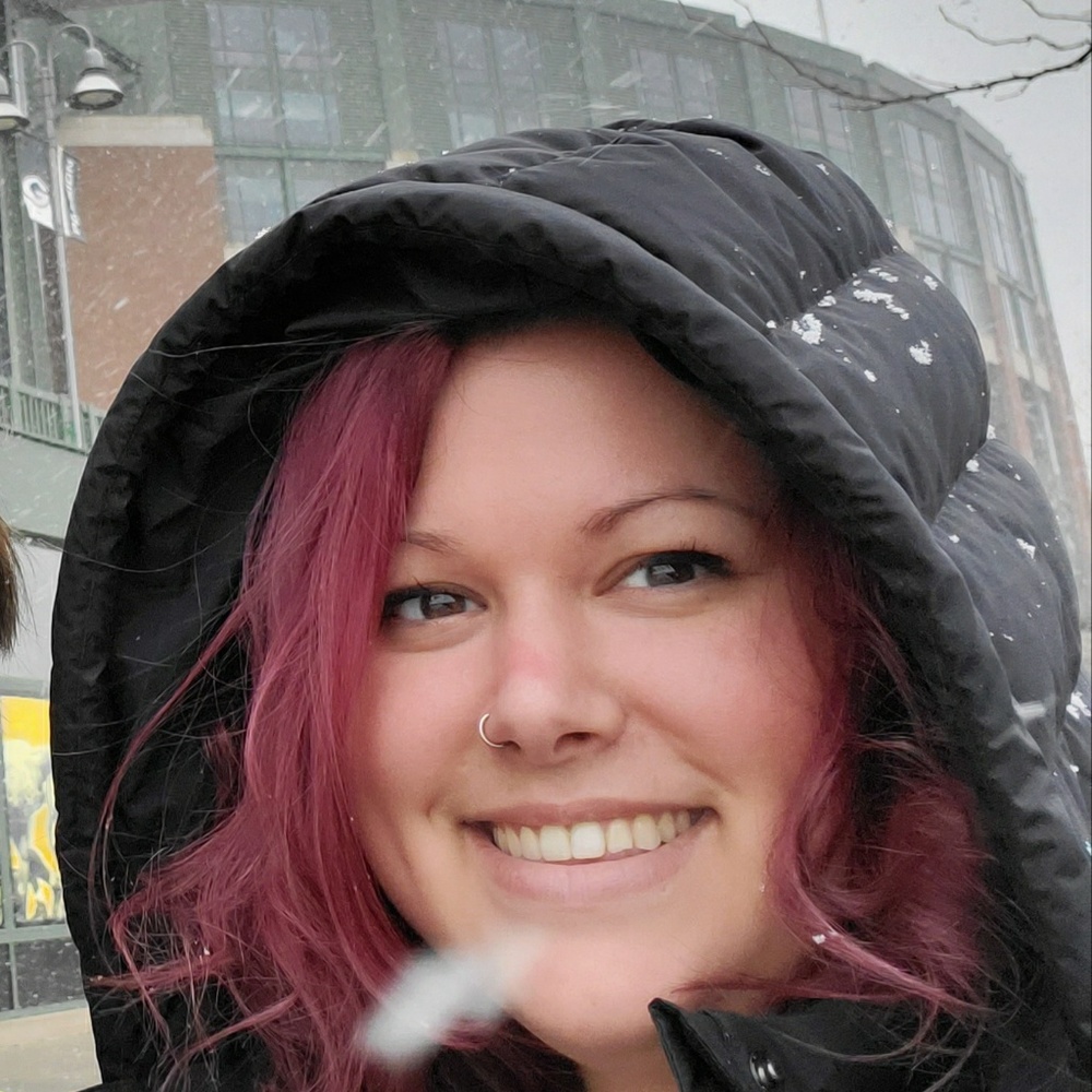 Meet your Posher, Emily